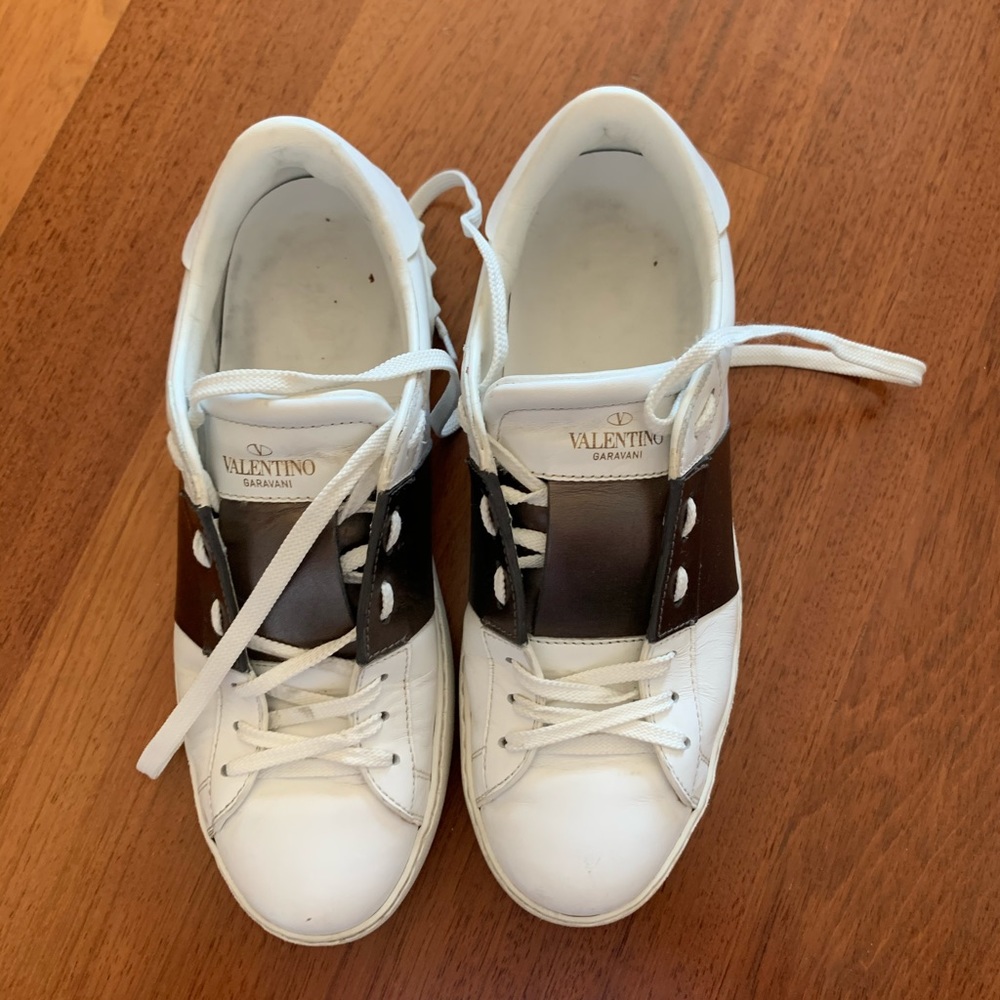 Valentino Sneakers, in excellent condition